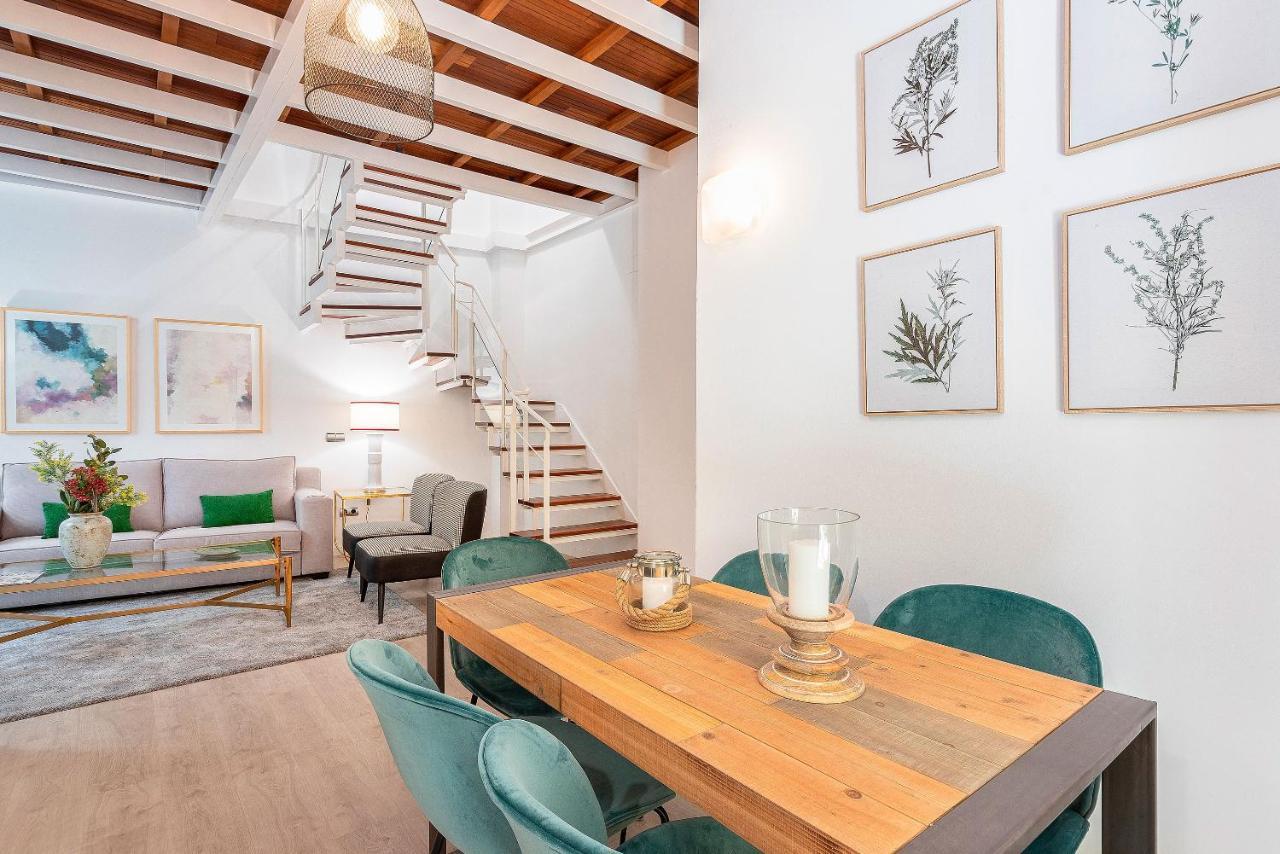 Genteel Home Plaza Nueva Севилья Экстерьер фото