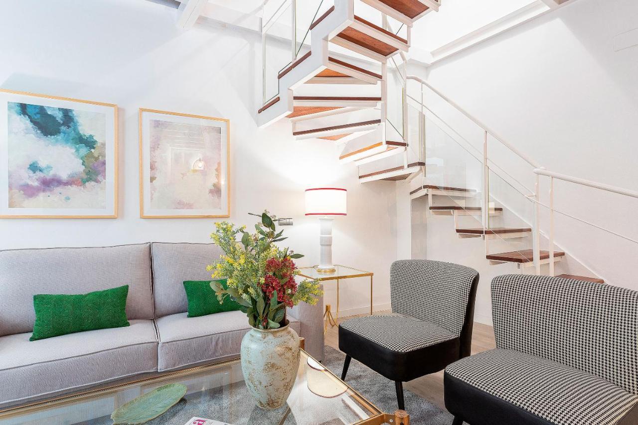 Genteel Home Plaza Nueva Севилья Экстерьер фото