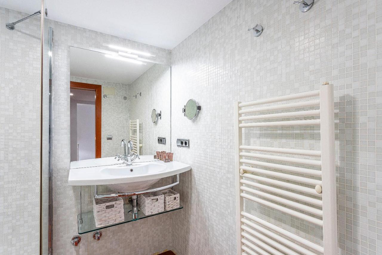 Genteel Home Plaza Nueva Севилья Экстерьер фото