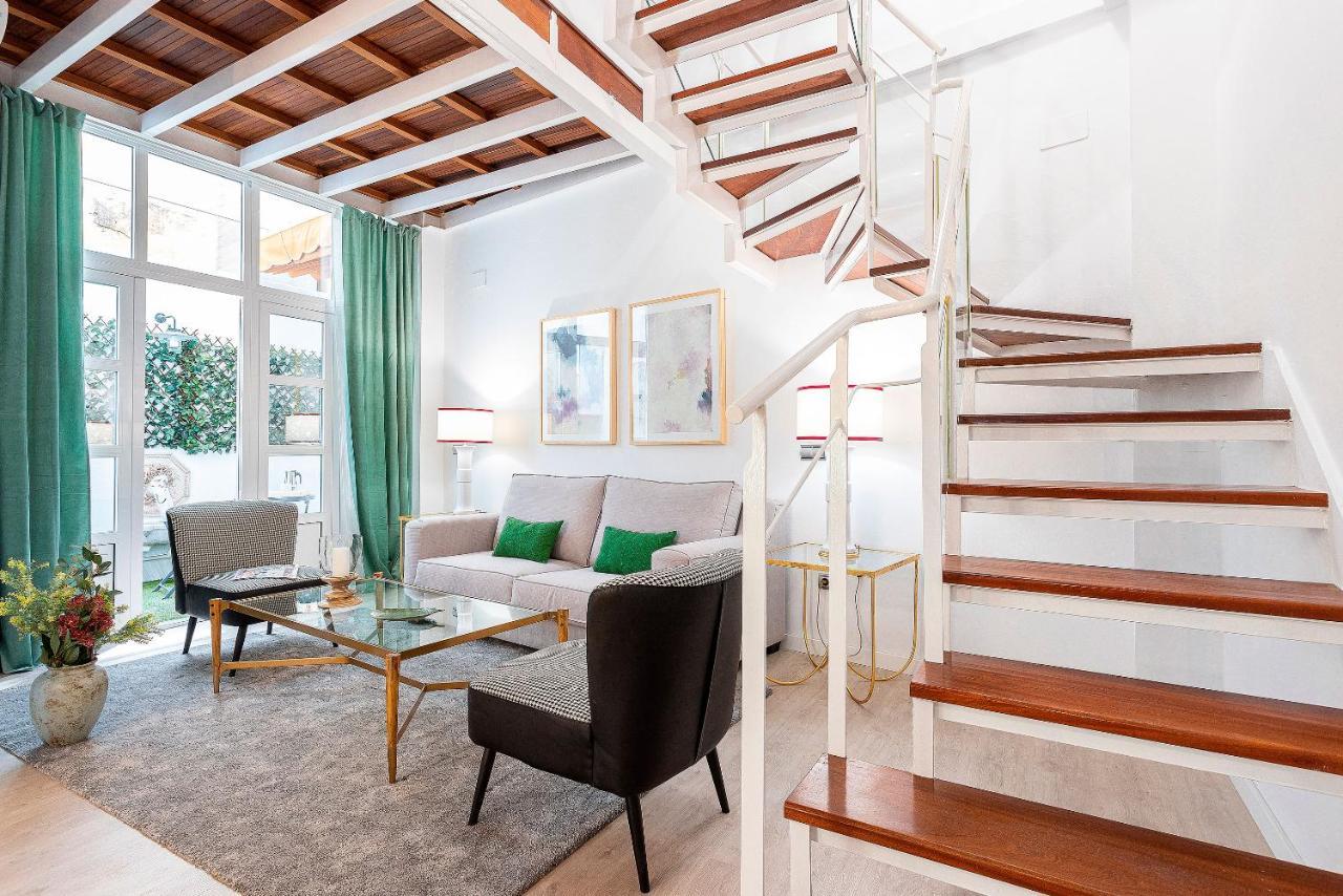 Genteel Home Plaza Nueva Севилья Экстерьер фото
