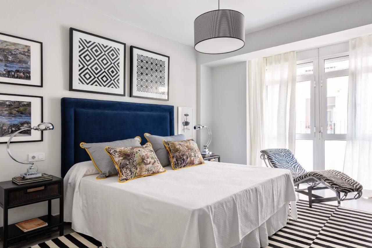 Genteel Home Plaza Nueva Севилья Экстерьер фото