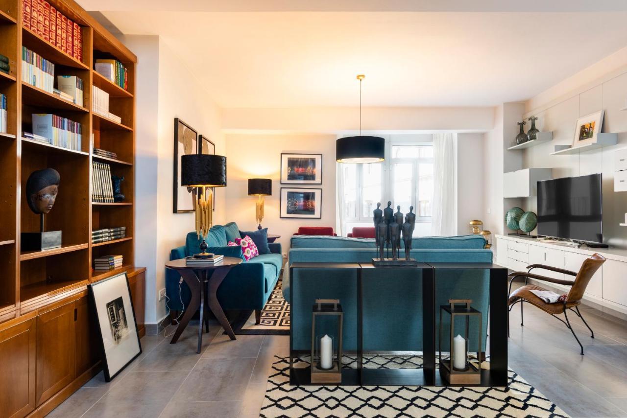 Genteel Home Plaza Nueva Севилья Экстерьер фото