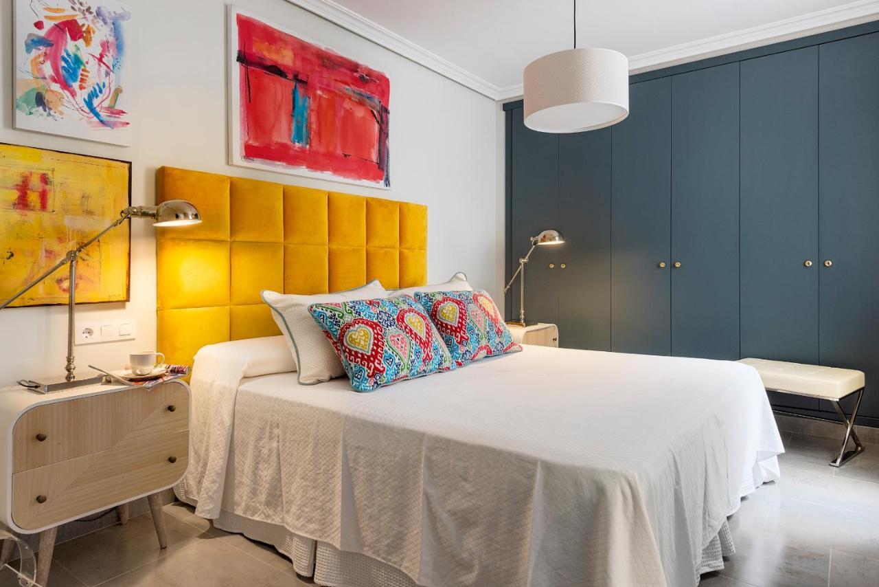 Genteel Home Plaza Nueva Севилья Экстерьер фото