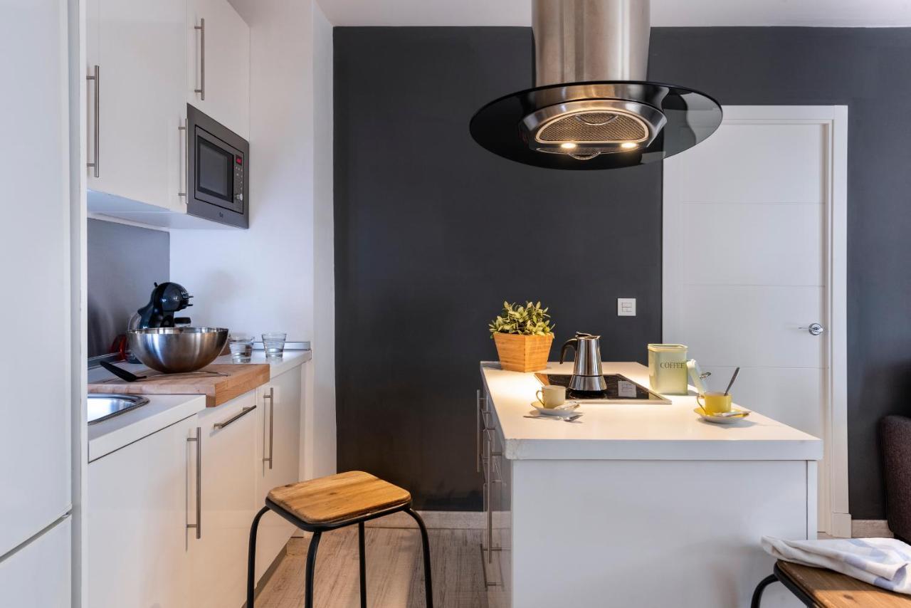 Genteel Home Plaza Nueva Севилья Экстерьер фото